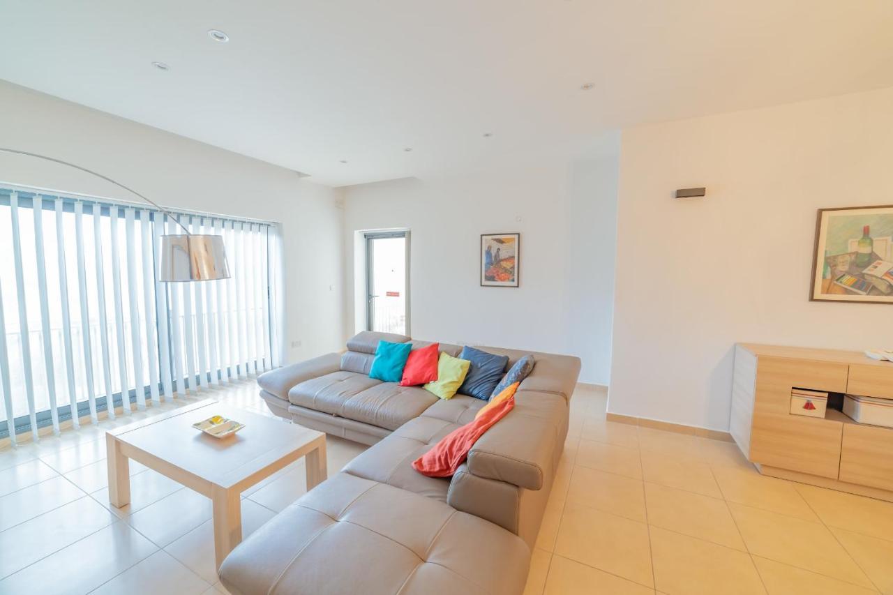 Luxury Seaview & Pool-Hosted By Sweetstay Mellieħa Екстериор снимка