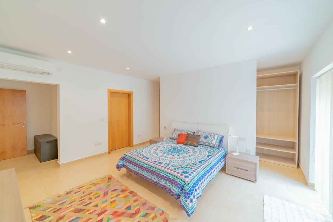 Luxury Seaview & Pool-Hosted By Sweetstay Mellieħa Екстериор снимка