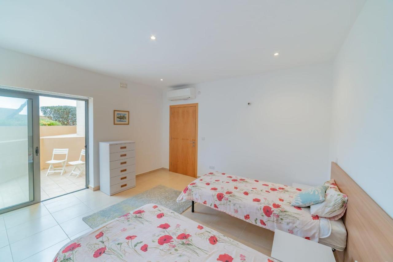 Luxury Seaview & Pool-Hosted By Sweetstay Mellieħa Екстериор снимка