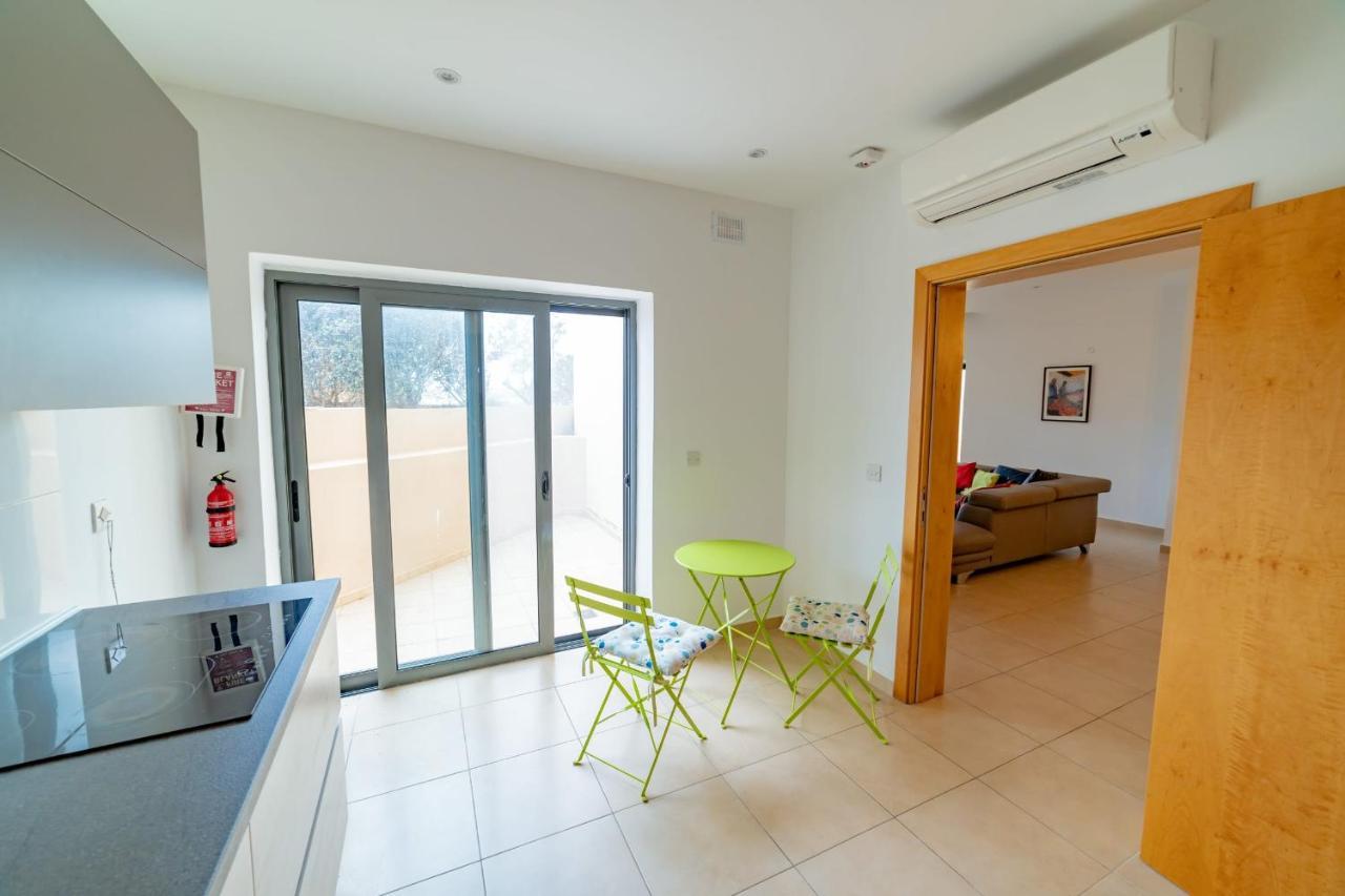 Luxury Seaview & Pool-Hosted By Sweetstay Mellieħa Екстериор снимка